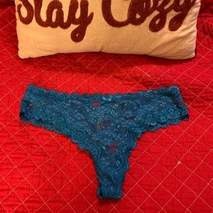 Nwot Victoria’s Secret Large Thong